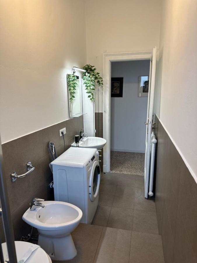 Xenia Apartments - Bright And Elegant Apartment Милано Екстериор снимка