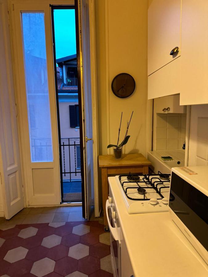 Xenia Apartments - Bright And Elegant Apartment Милано Екстериор снимка