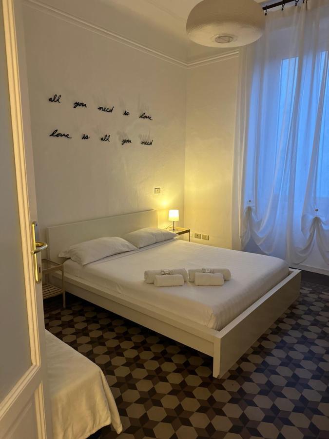 Xenia Apartments - Bright And Elegant Apartment Милано Екстериор снимка