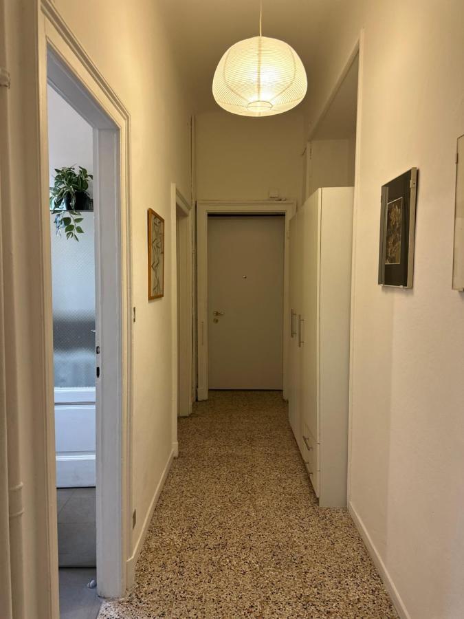 Xenia Apartments - Bright And Elegant Apartment Милано Екстериор снимка
