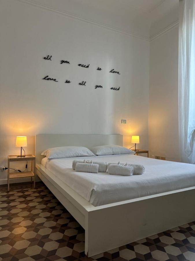 Xenia Apartments - Bright And Elegant Apartment Милано Екстериор снимка