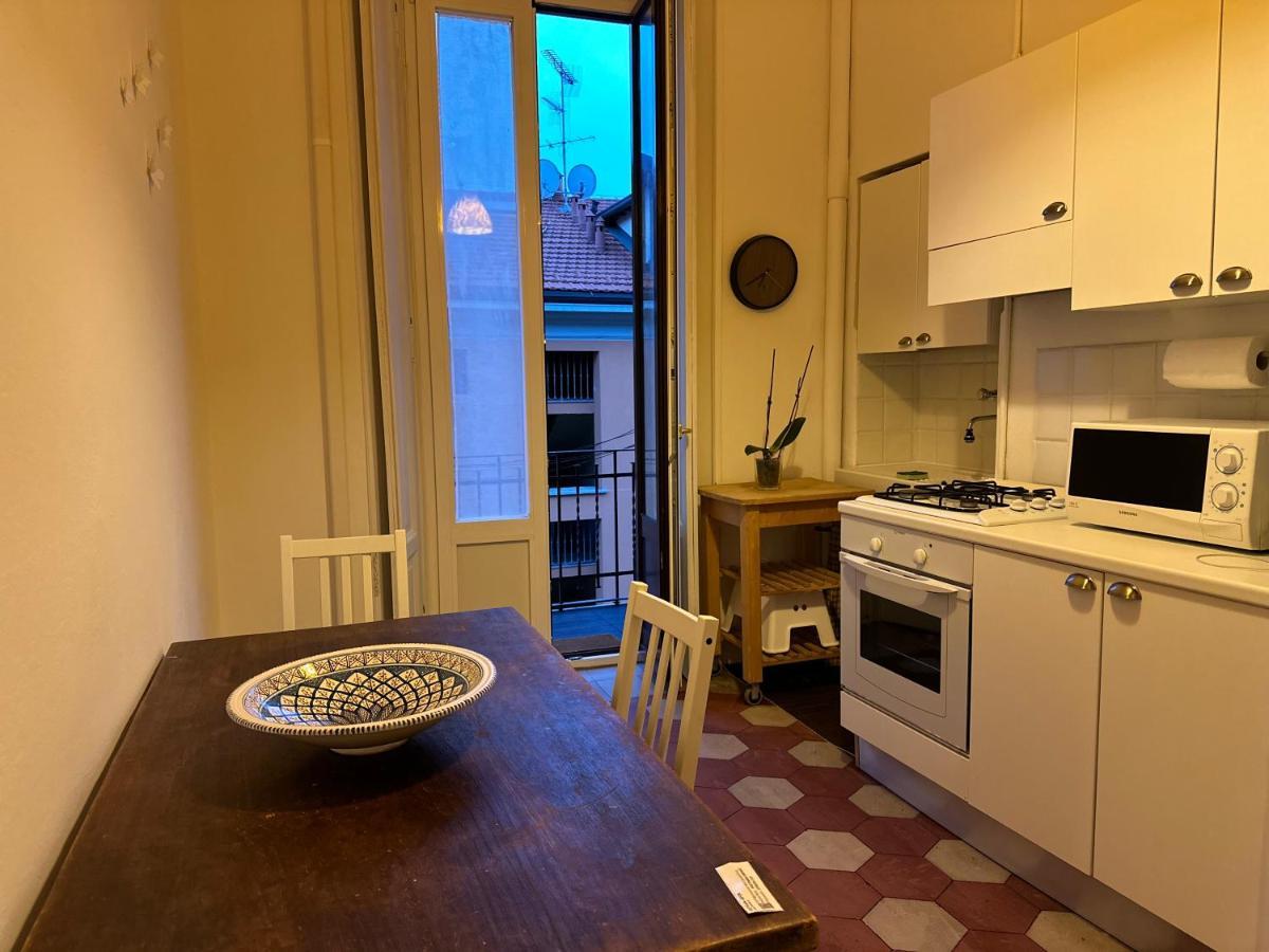 Xenia Apartments - Bright And Elegant Apartment Милано Екстериор снимка
