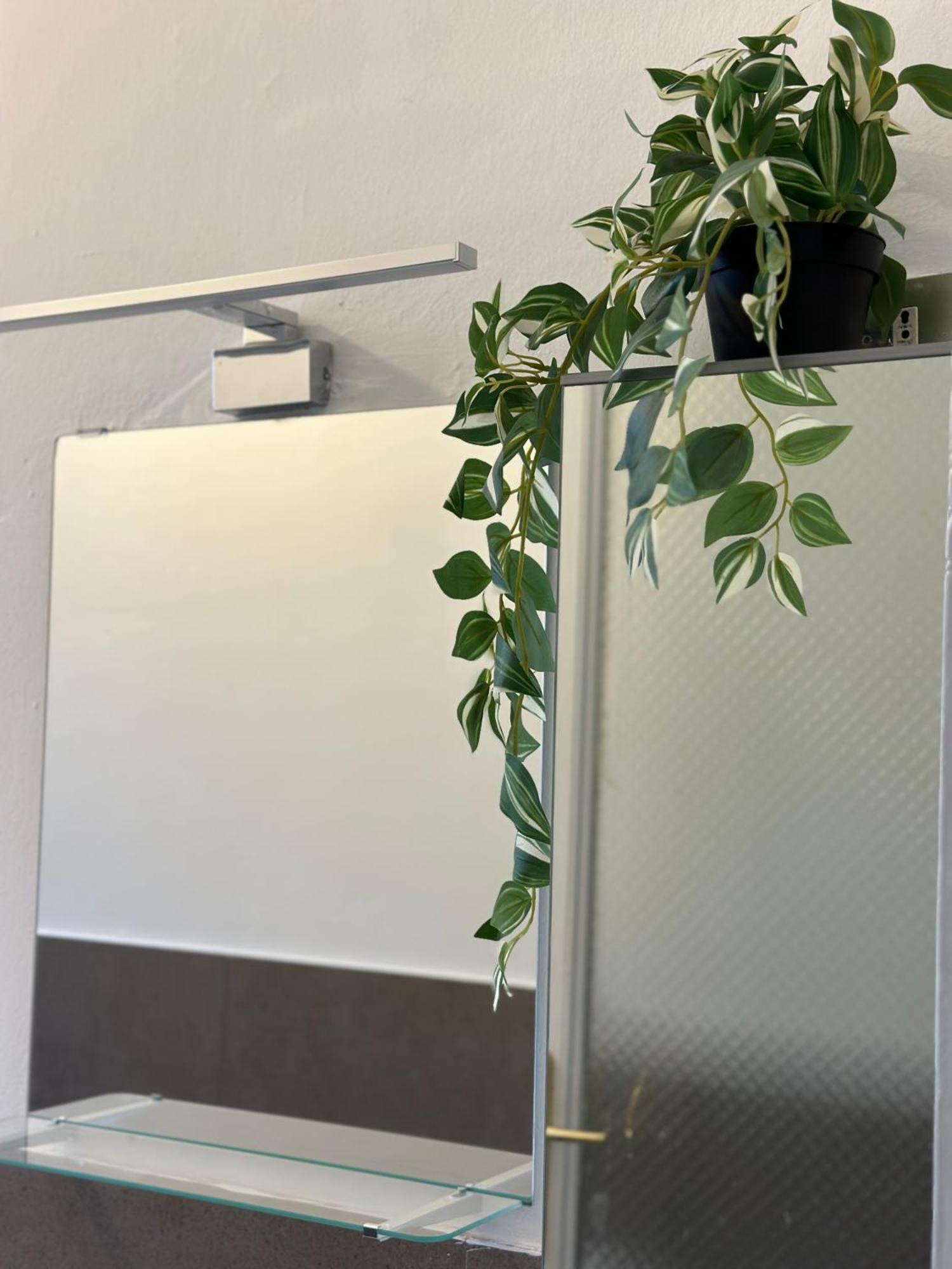 Xenia Apartments - Bright And Elegant Apartment Милано Екстериор снимка
